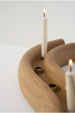 Coleção Arco, Castiçal. 7 Velas. Por Felix Pottinger