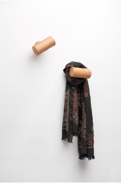 Coleção Benta, Cabideiro