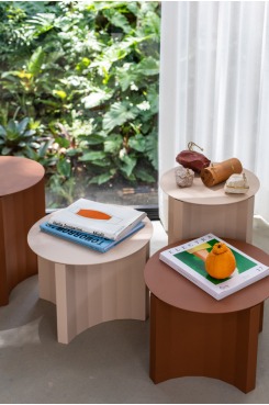 Coleção Pampulha, Mesa. Por Estúdio Diário