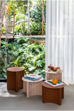 Coleção Pampulha, Mesa. Por Estúdio Diário