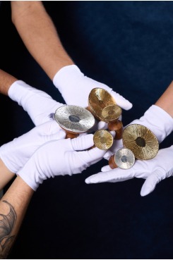 Coleção Regina, Cabideiro