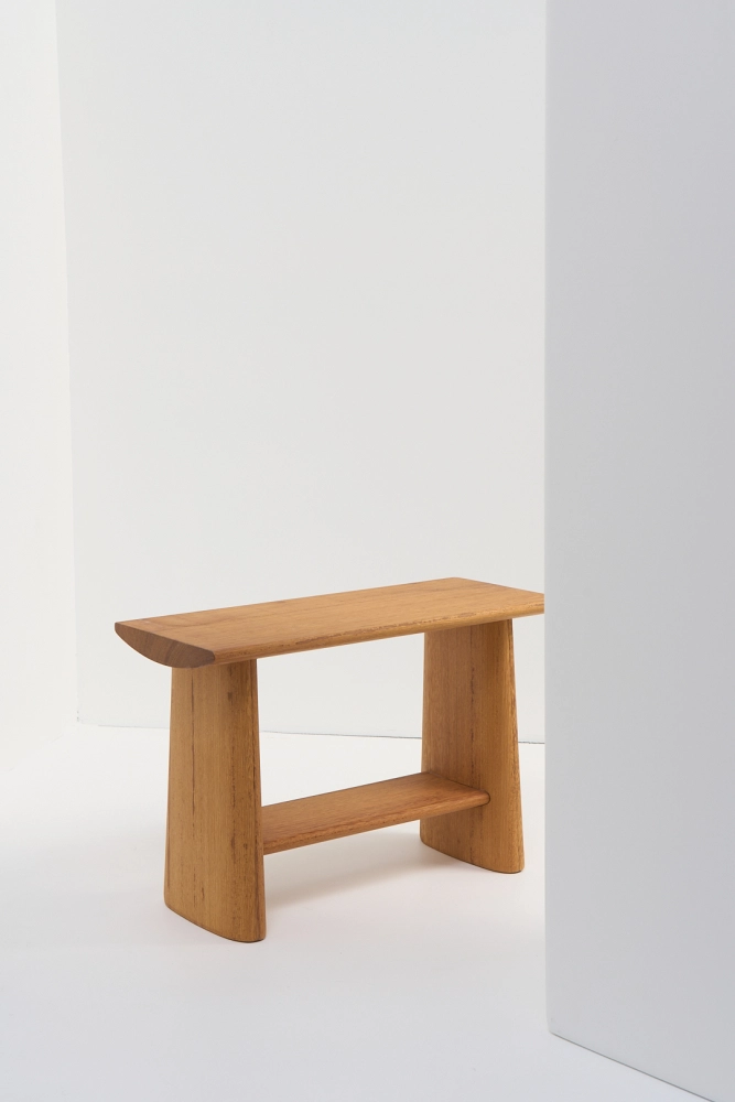 Coleção Torii, Banco Retangular