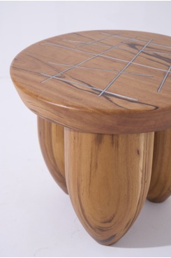 Coleção Zeca, Banco