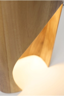 Coleção Brecha, Luminária de Mesa. Por Caroline Strobel