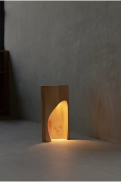 Coleção Brecha, Luminária de Mesa. Por Caroline Strobel