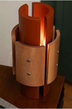 Luminária Pilar. Por Bernardo Cardoso