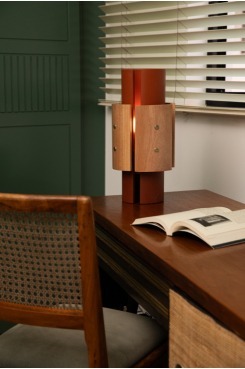 Luminária Pilar. Por Bernardo Cardoso