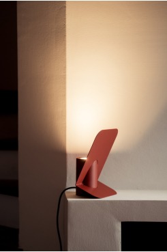 Luminária Vela, Por Mário Alessiani.